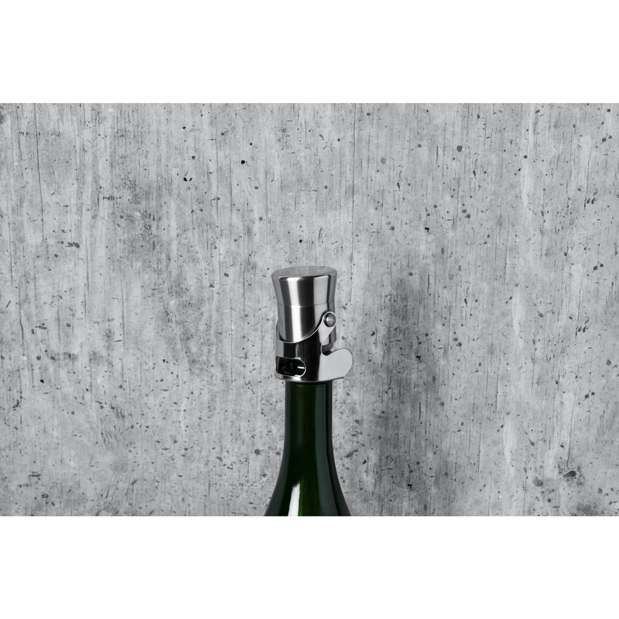 Harrison Heavyweight Champagne Stopper in Silver Viski®
