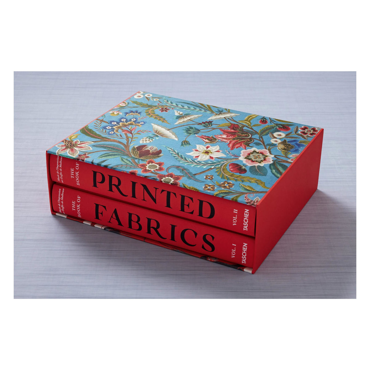 The Book of Printed Fabrics. From the 16th century until today (German, French, English)