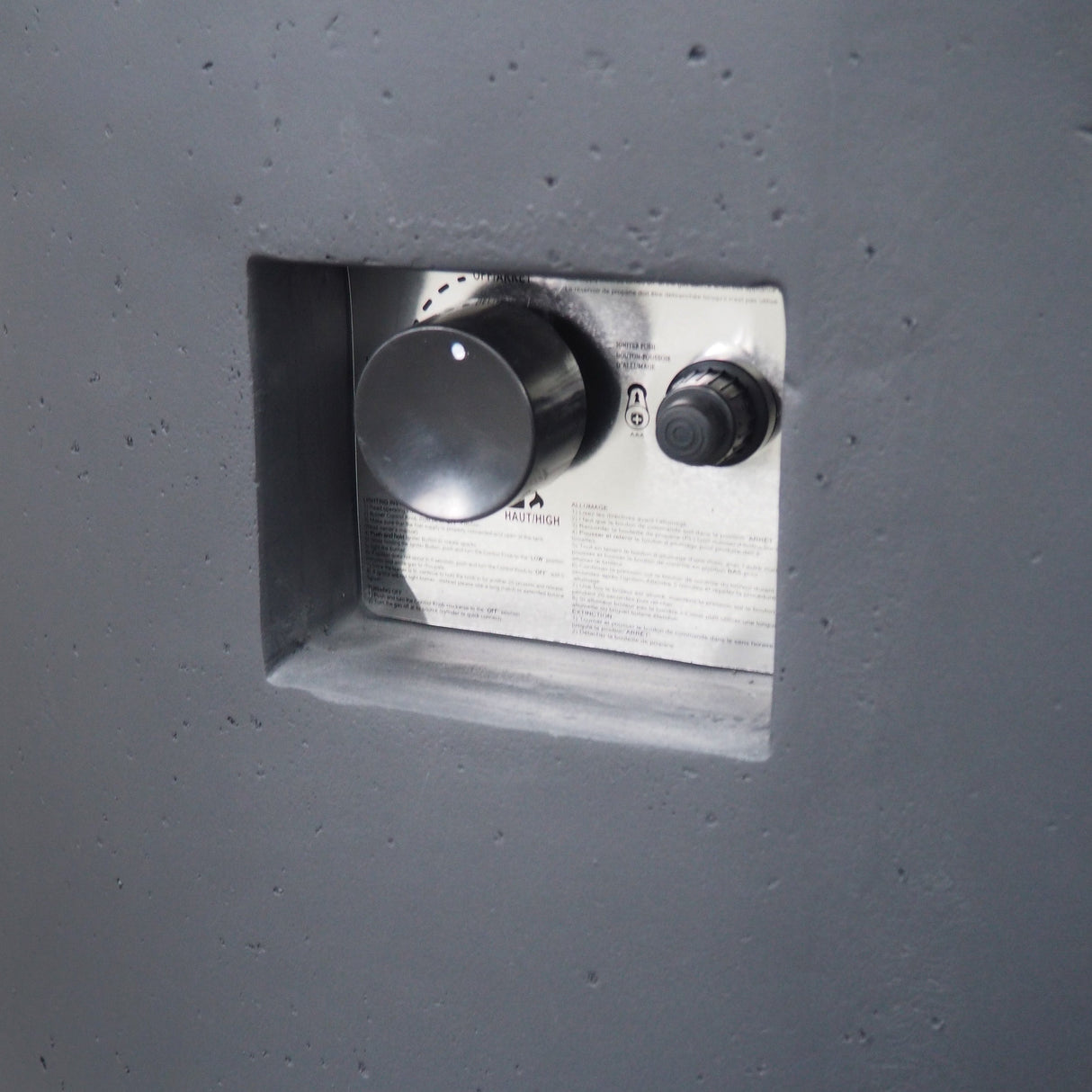 Contemporary 31' Round MGO Fire Pit with 40,000 BTU