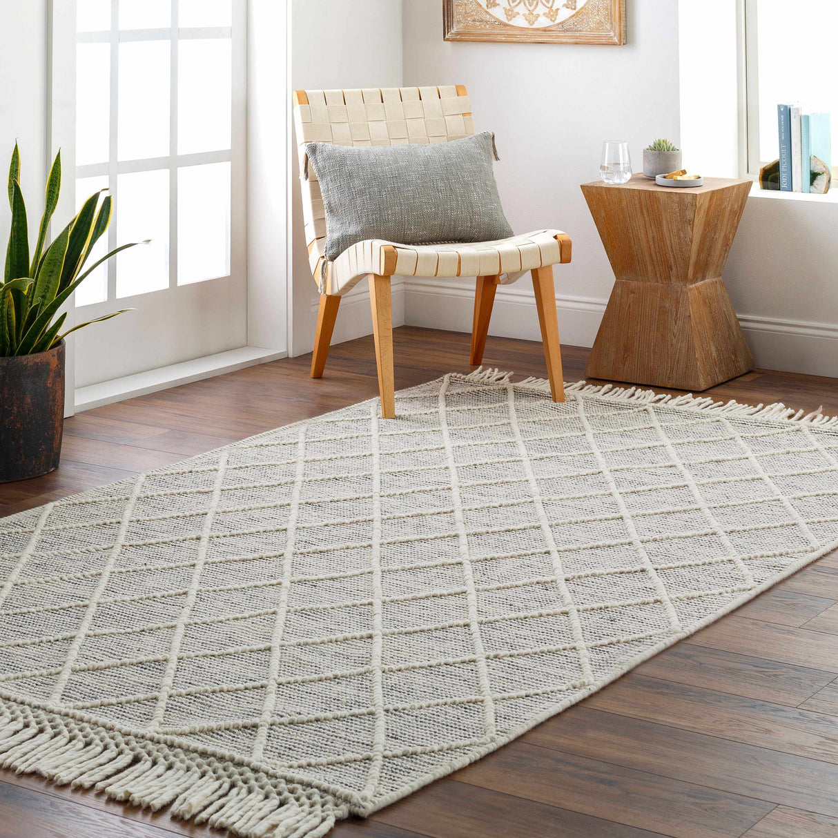 Ezria Wool Rug with Tassels - Clearance