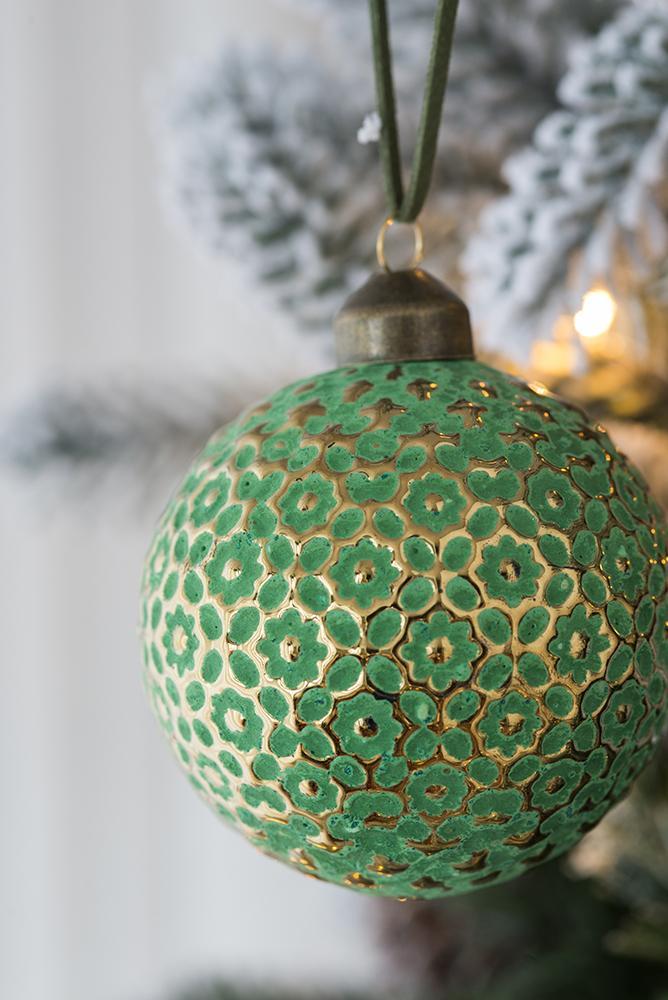 Green-and-Gold-Christmas-Ball-Ornaments,-Set-of-12-Christmas-Ornaments