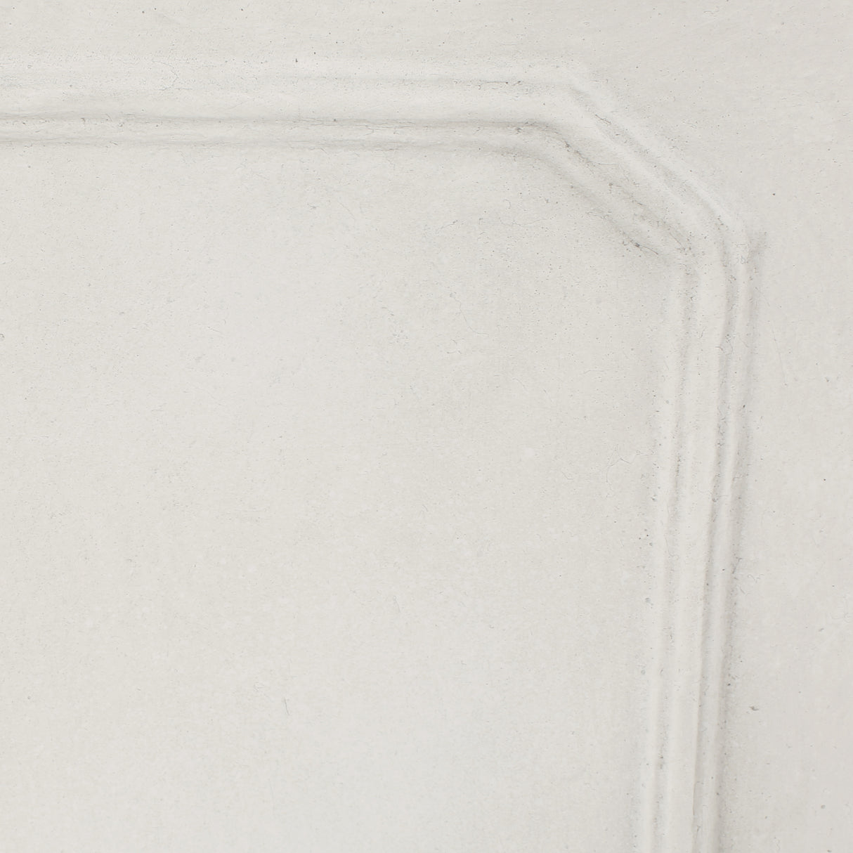 Square outdoor planter- white