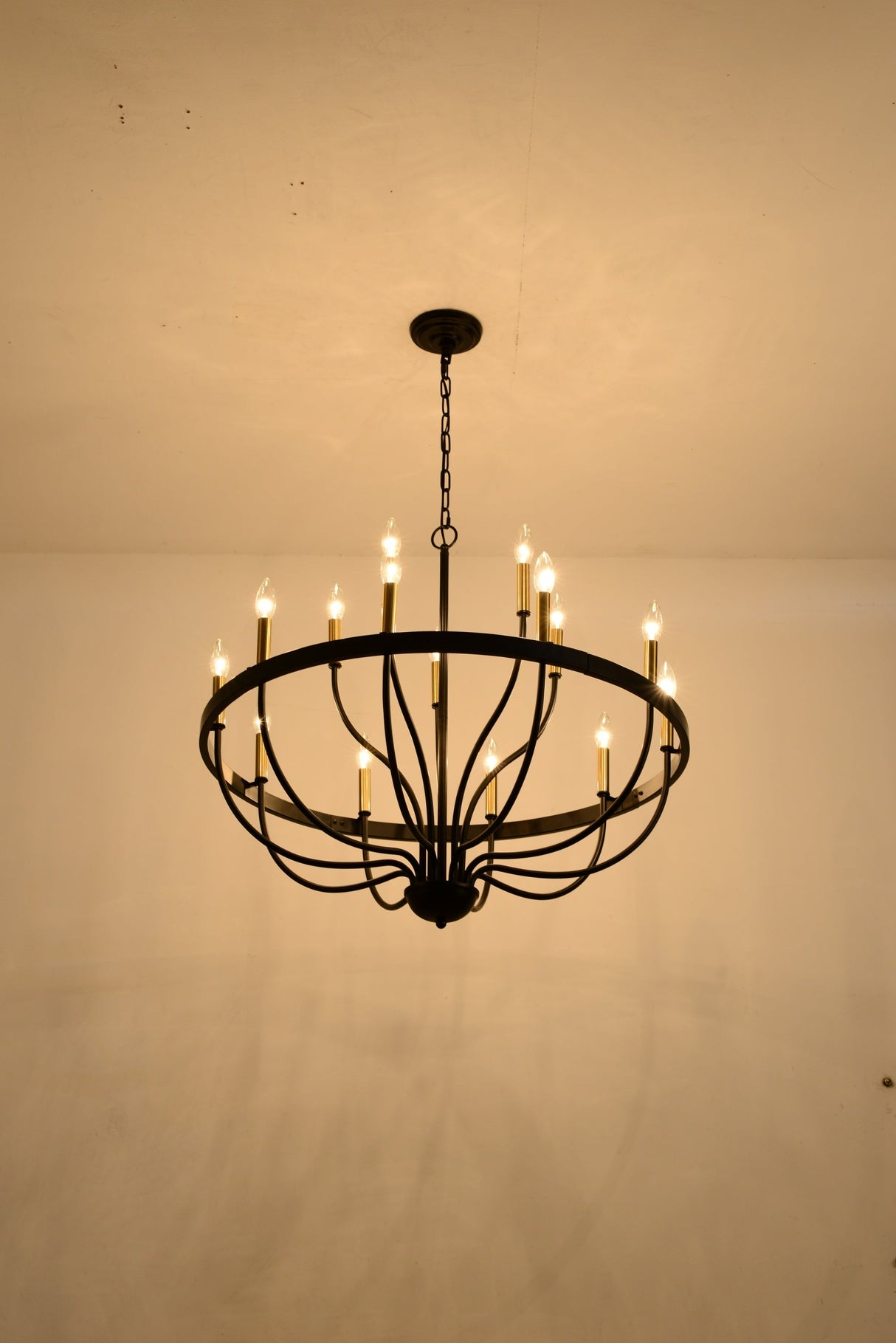18-Light Industrial Iron Candle Chandelier