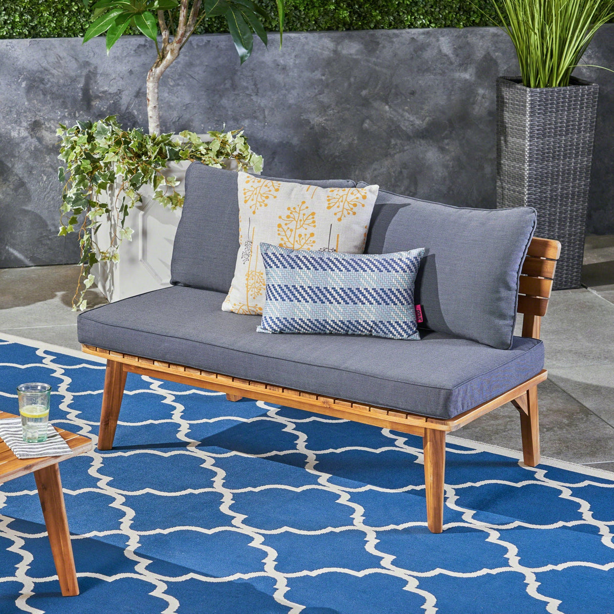 Balmoral Loveseat in Gray