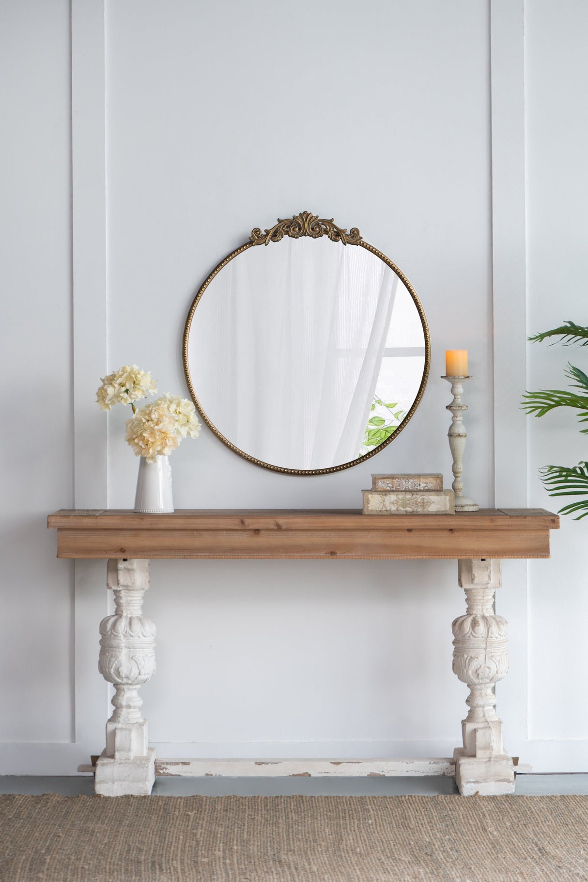 The Aurelia Round Mirror