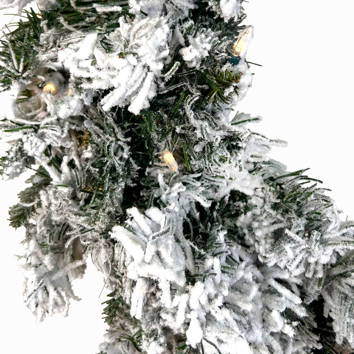 Fraser Hill Farm 24-In Mountain Pine Flocked Artificial Wreath with Warm White LED Lights