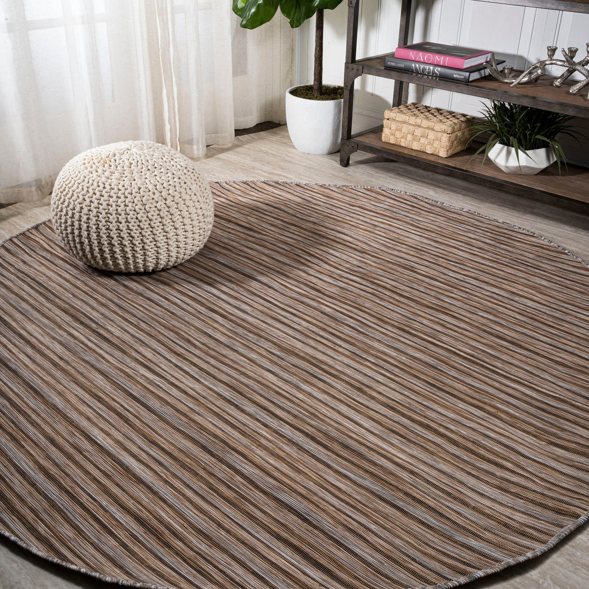 Finn-Modern-Unique-Farmhouse-Pinstripe-Indoor/Outdoor-Round-Area-Rug-Area-Rugs