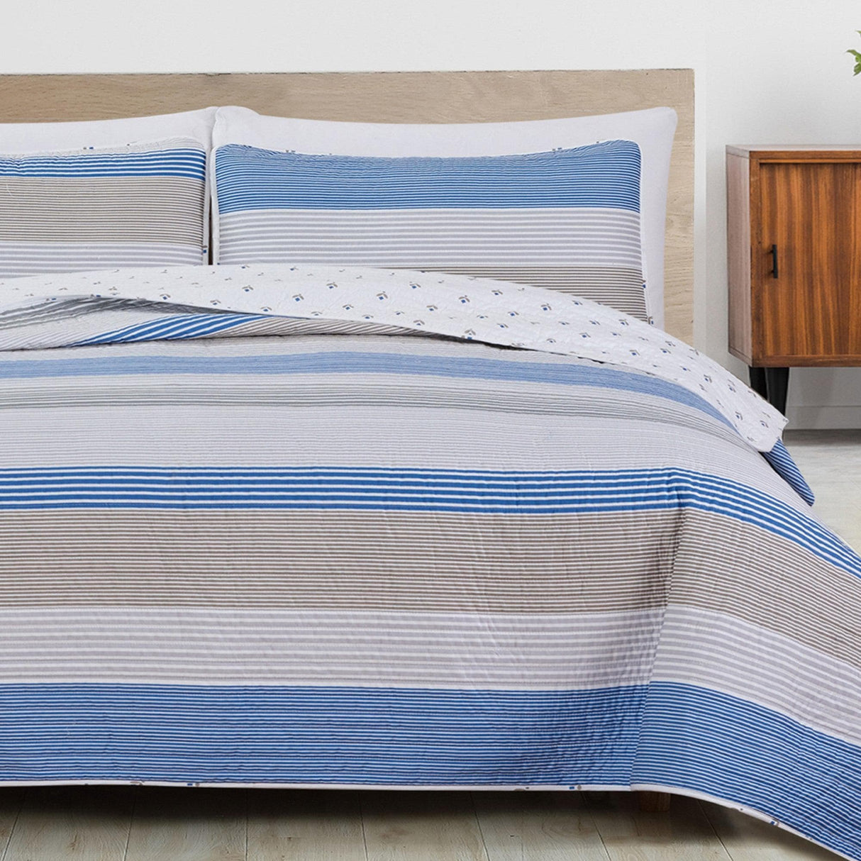3-Piece-Striped-Quilt-Set-Bryce-Collection-Quilts
