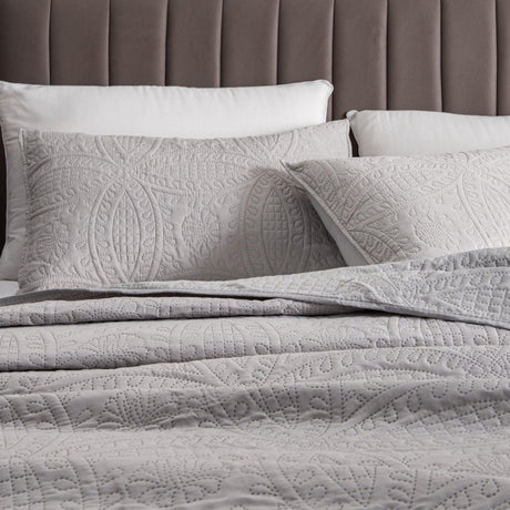 3-Piece-Oversized-Medallion-Quilt-Set-Clara-Collection-Quilts-&-Comforters