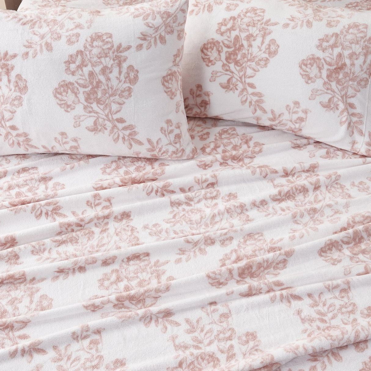 4-Piece Printed Plush Sheet - Velvet Luxe Lattice Collection