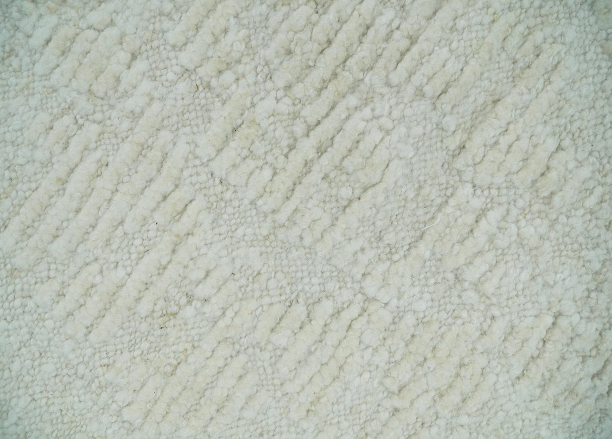 Hand carved Ivory Traditional Hand Knotted 8x10 high low Wool Area Rug