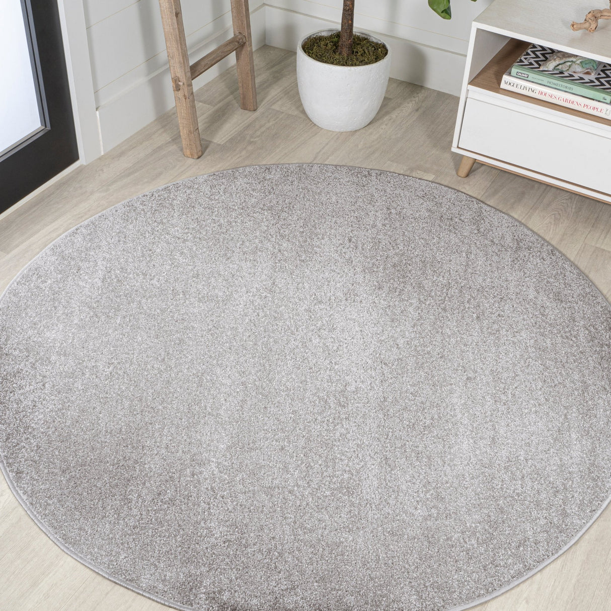 Haze Solid Unique Low Round Area Rug - Tuesday Morning - Area Rugs