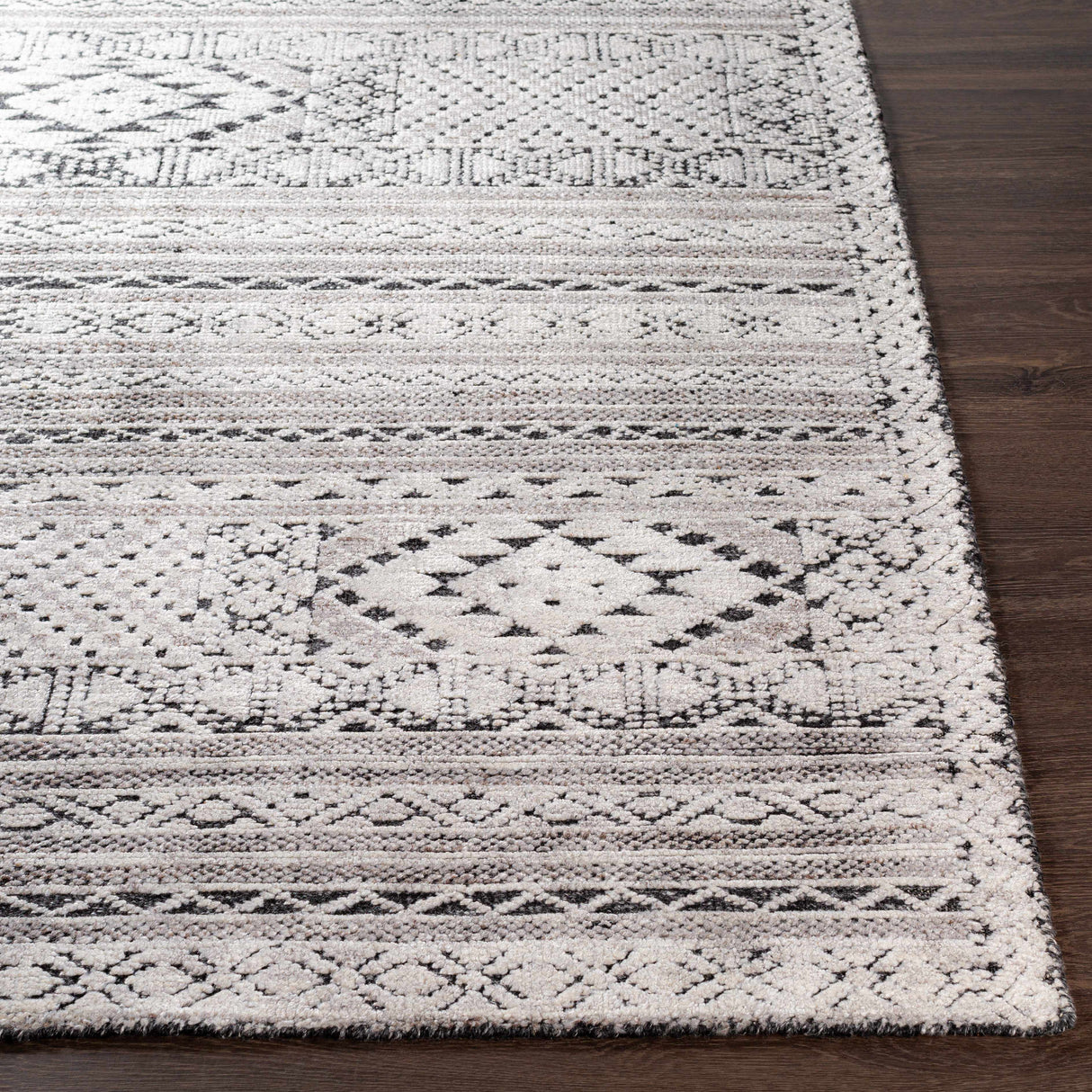 Hemyock Premium Wool&Viscose Carpet - Clearance