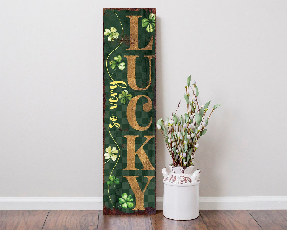 36-Inch Rustic Modern Farmhouse Entryway St. Patrick's Day 'So Very Lucky' Sign for Front Porch, Green St.Patrick's Decor for Front Door