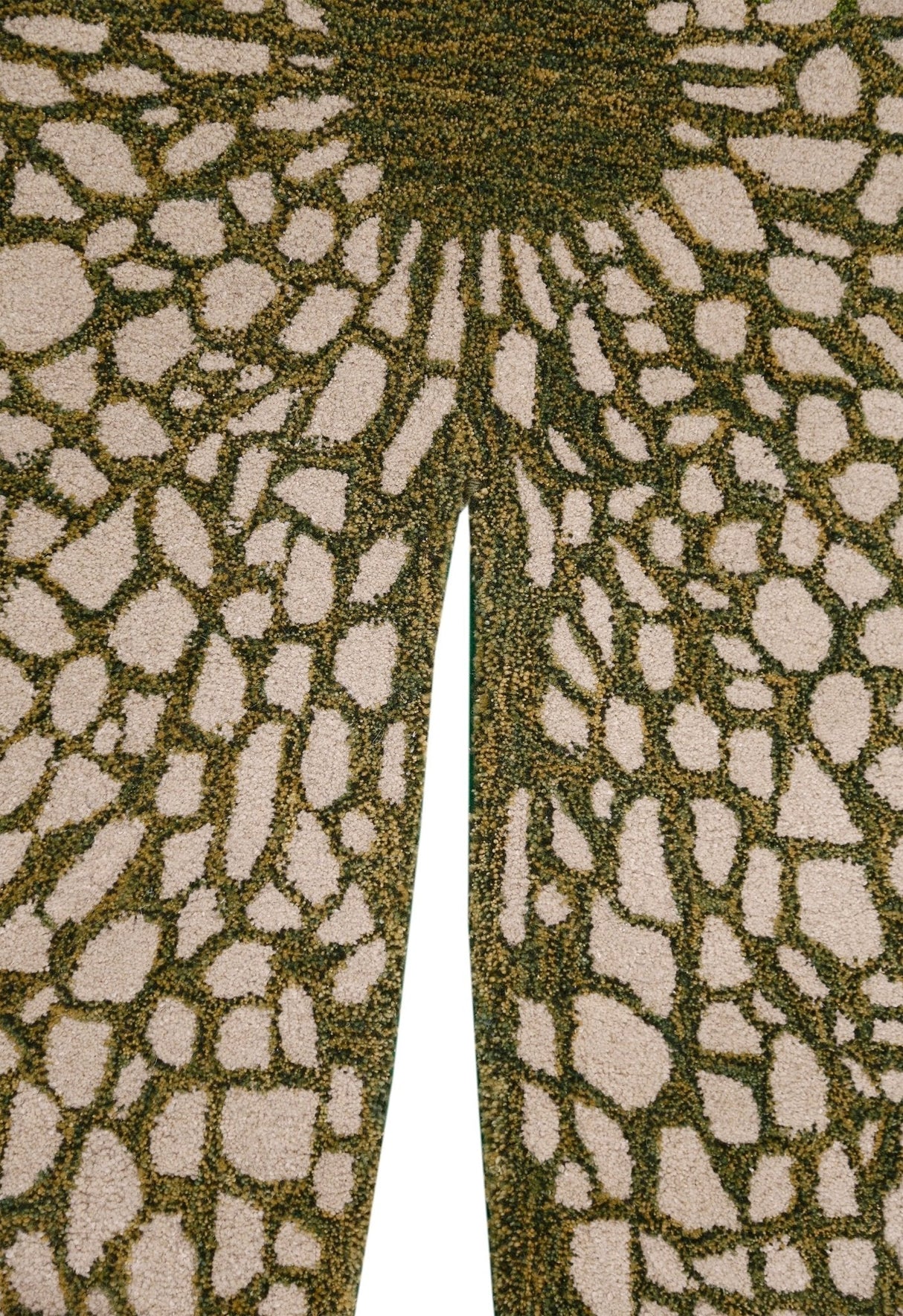 Lotus Lace Green Hand Tufted Wool Area Rug