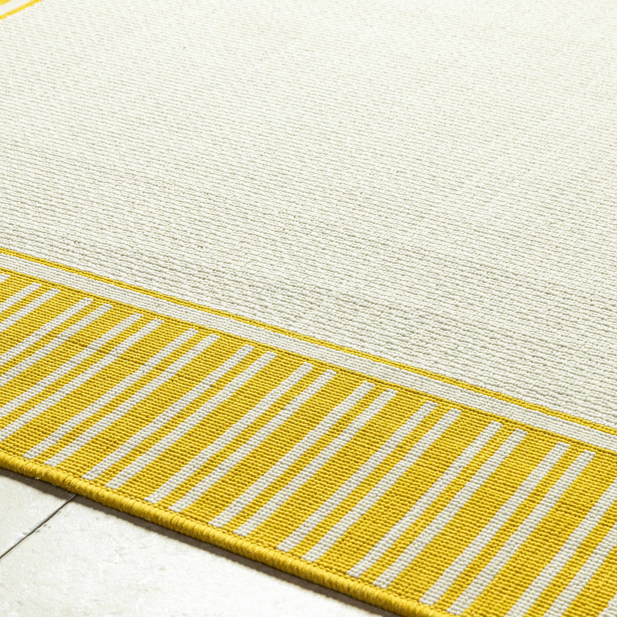 Nadir Area Rug