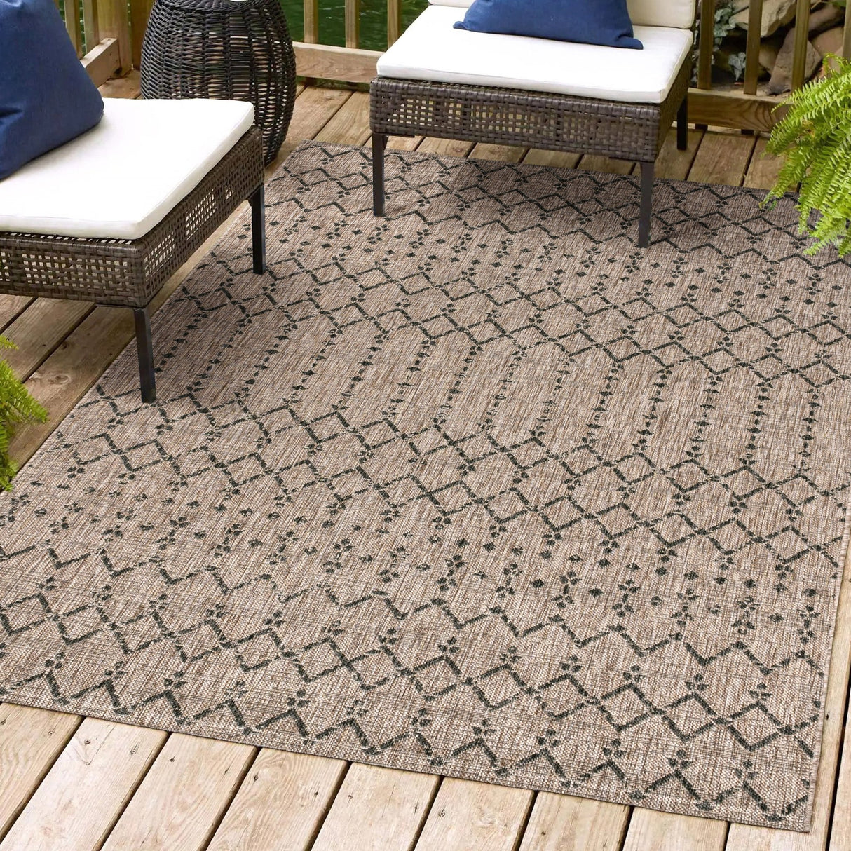 Ourika Moroccan Geometric Weave Indoor/Outdoor Area Rug - Tuesday Morning - Area Rugs