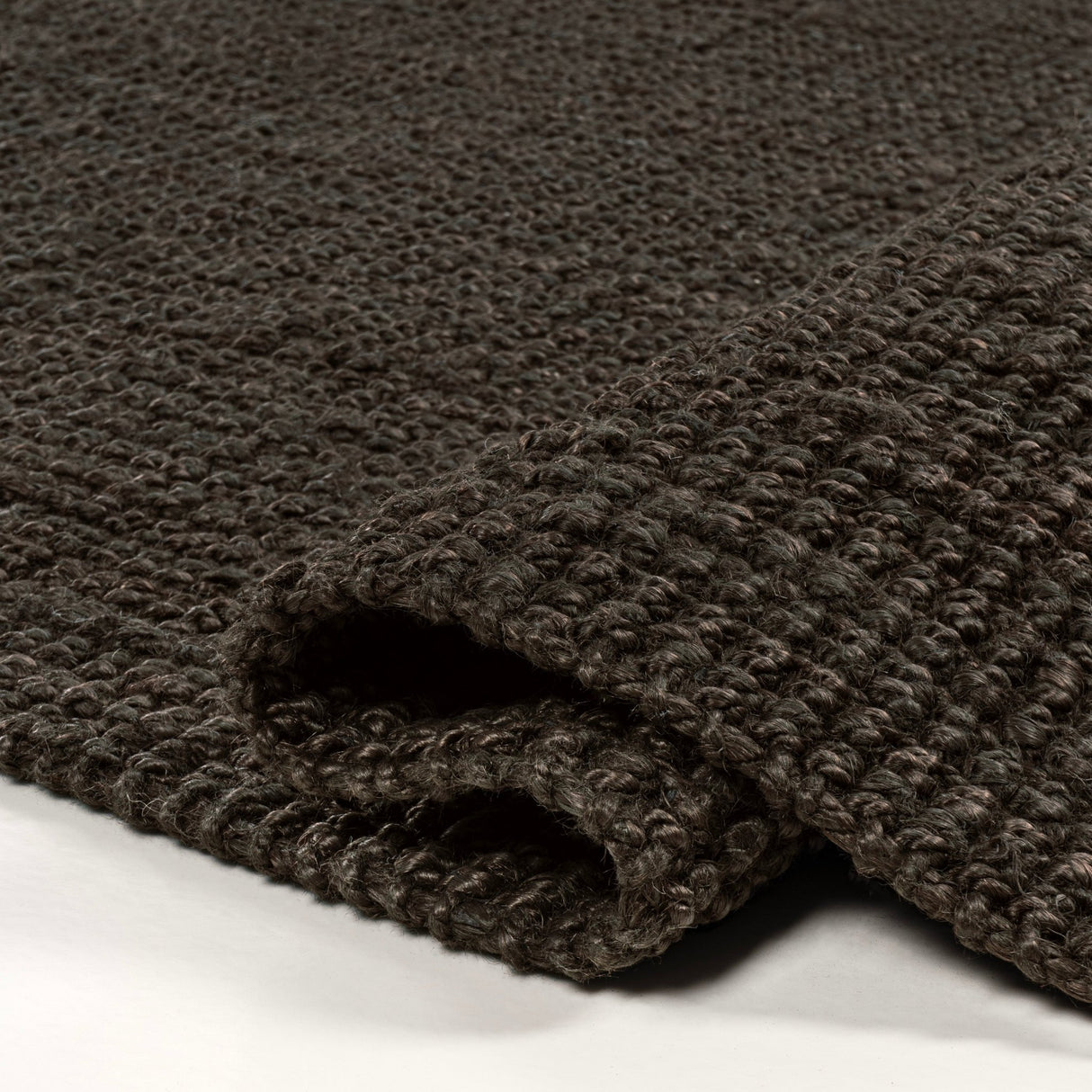 Pata Hand Woven Chunky Jute Area Rug - Tuesday Morning - Area Rugs