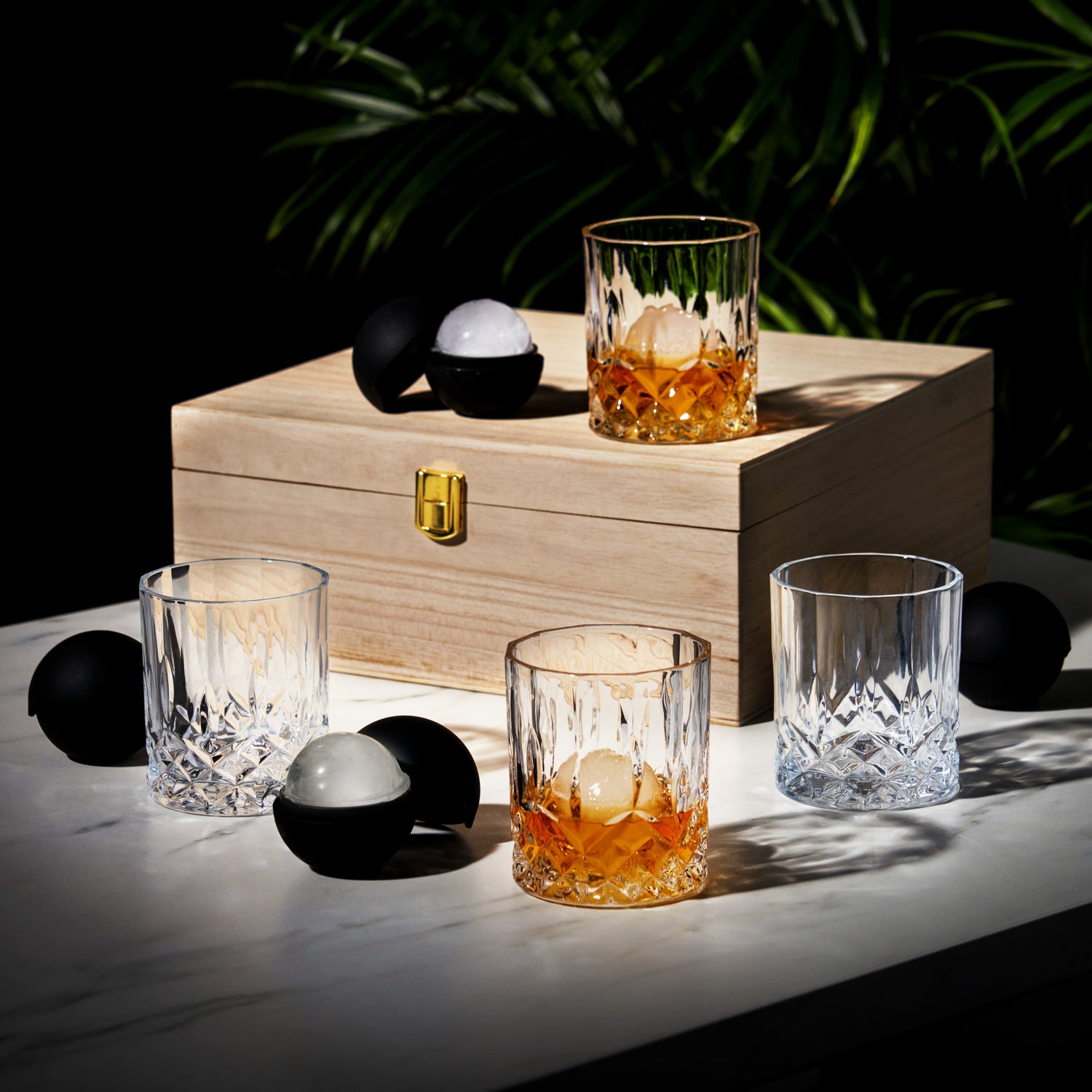 8-piece-crystal-liquor-glass-and-ice-sphere-wood-box-set-vis-Bar-&-Beverage-Accessories