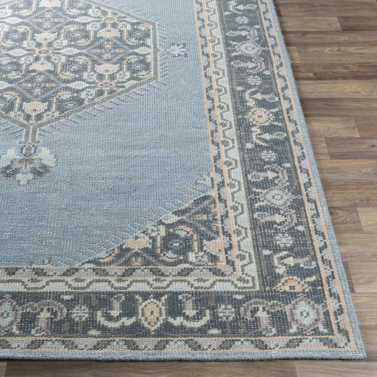 Renfrewshire Clearance Rug - Clearance