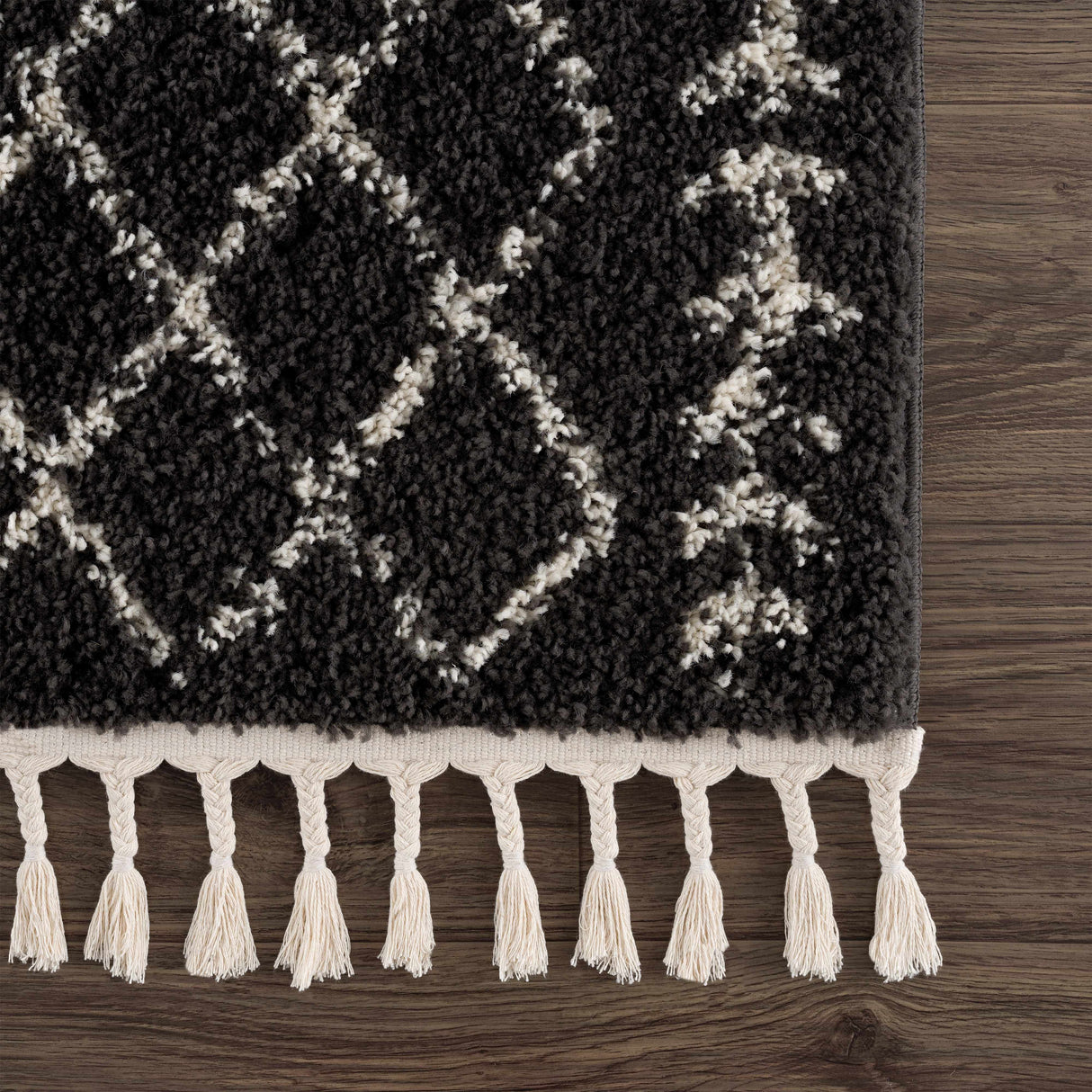Thetford Black Berber Shag Rug - Clearance