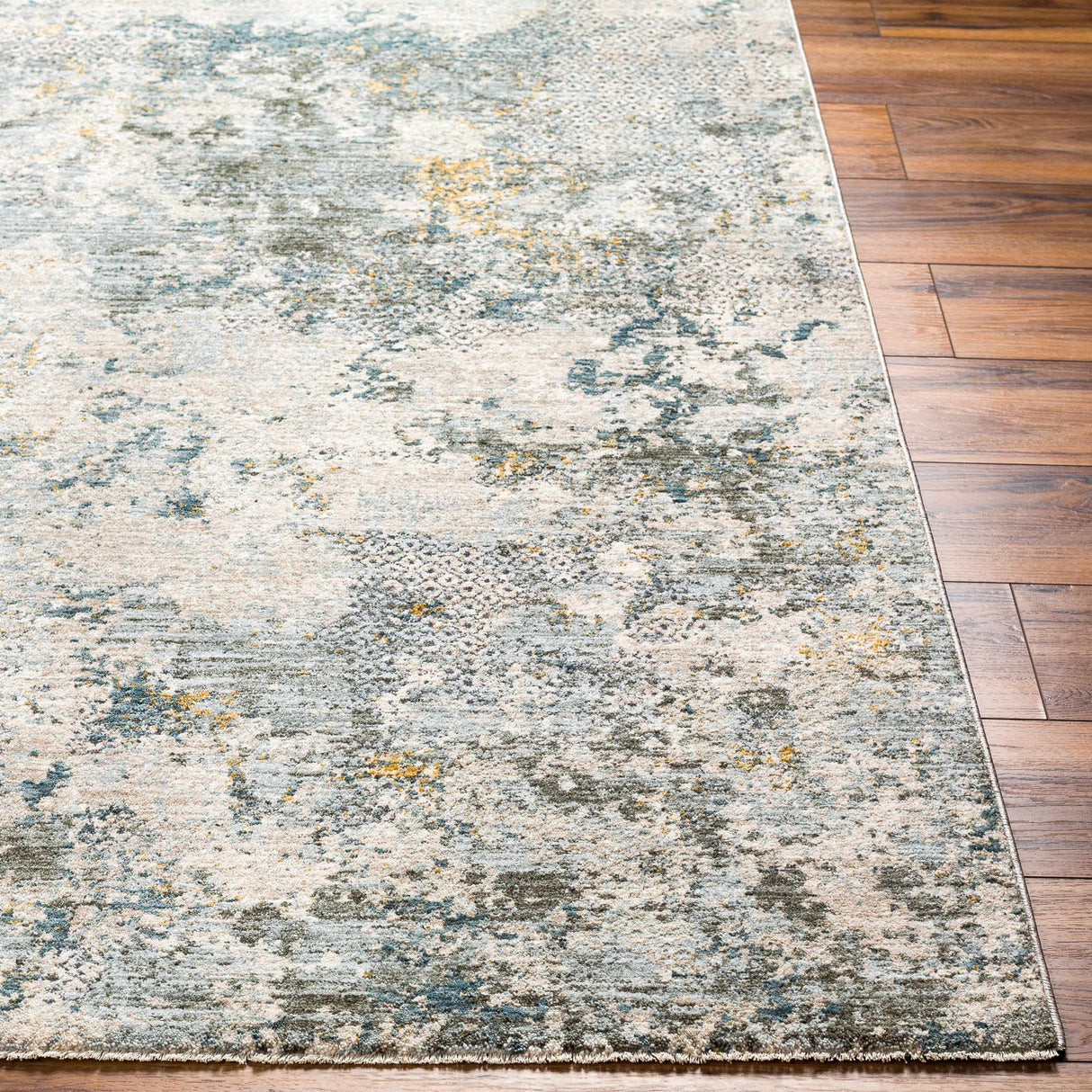 Pizi Textured Rug with Fringes