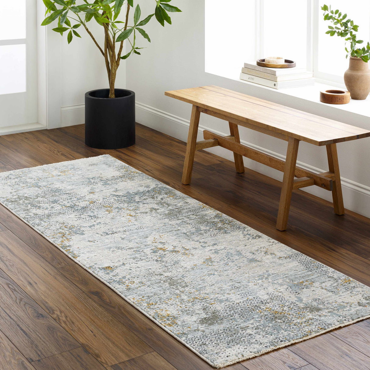 Pizi Textured Rug with Fringes