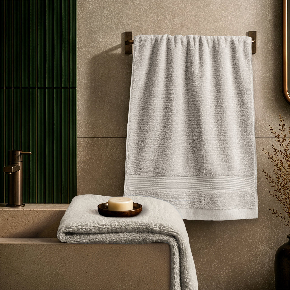 SIENA Wholesale Luxury 100% Turkish Cotton Hand Towels – 700 GSM, Case Pack of 42