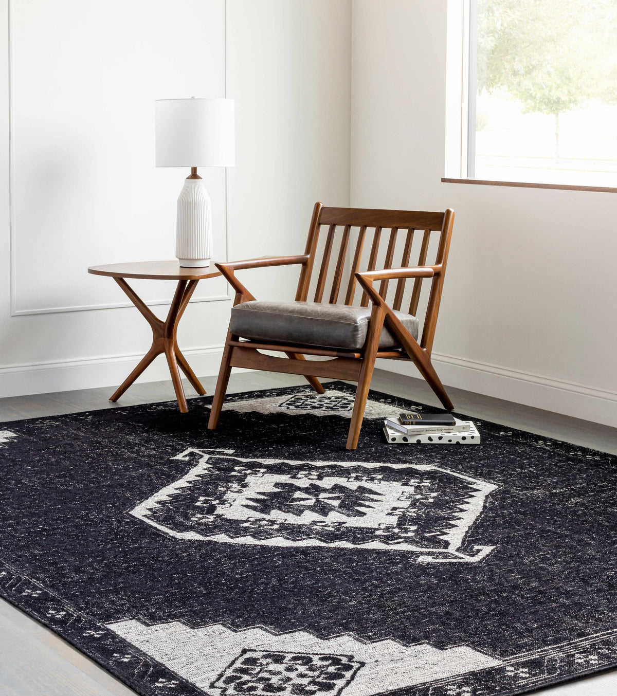 Siraway Handmade Wool Area Rug - Clearance