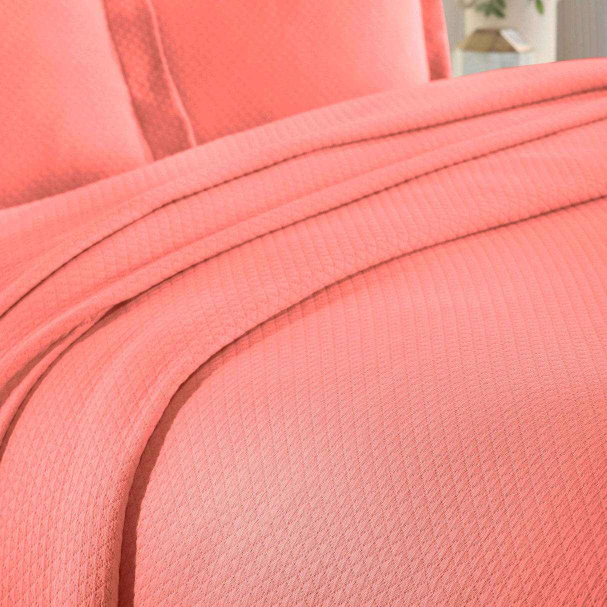 Solitaire Jacquard Matelassé Cotton Diamond Solitaire Bedspread Set - Bedspread by Superior Brand