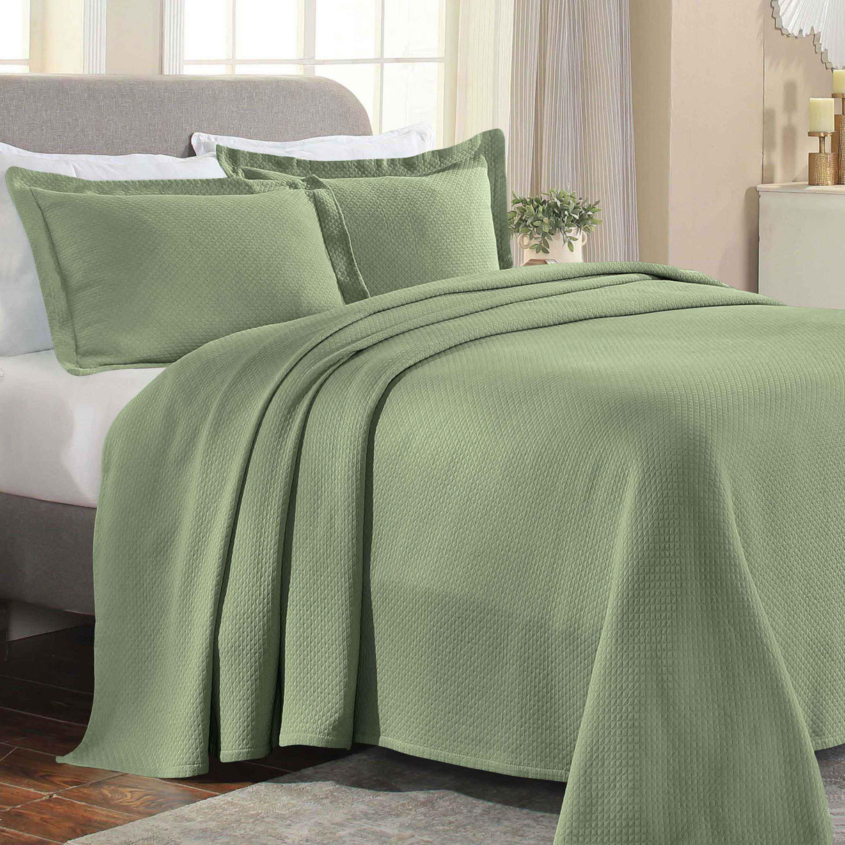 Solitaire Jacquard Matelassé Cotton Diamond Solitaire Bedspread Set - Bedspread by Superior Brand