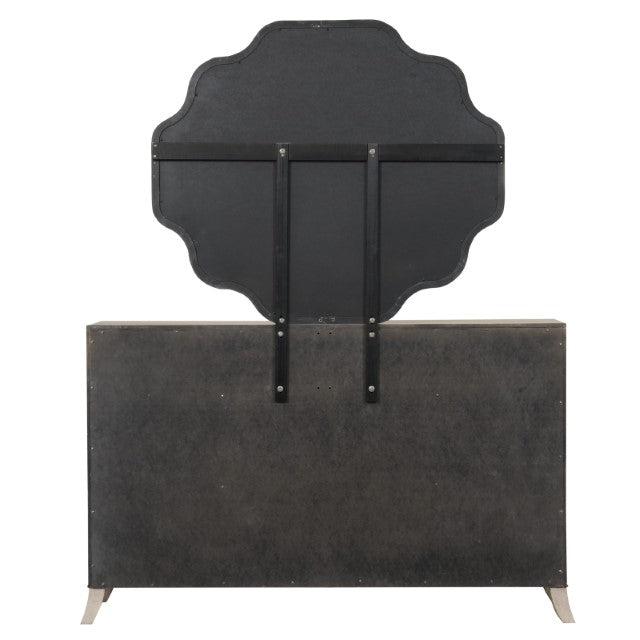 Candra - Dresser