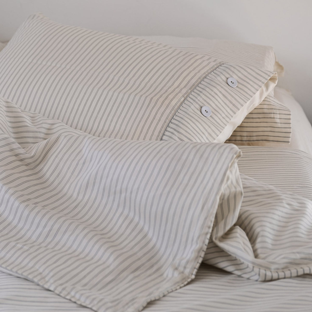 Perla Reversible Cotton Sateen Sham Set