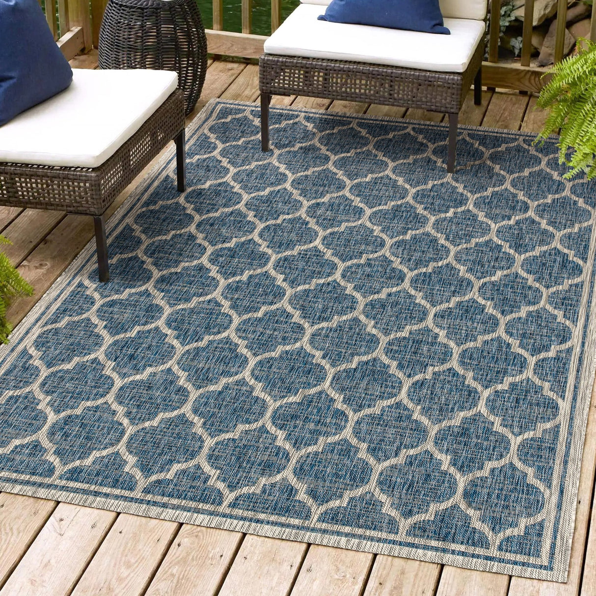 Trebol Moroccan Trellis Textured Weave Indoor/Outdoor Area Rug - Tuesday Morning - Area Rugs