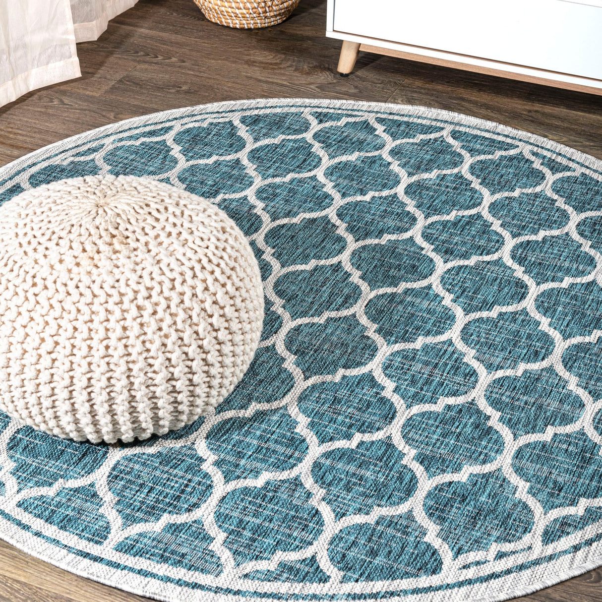 Trebol Moroccan Trellis Textured Weave Indoor/Outdoor Round Area Rug - Tuesday Morning - Area Rugs