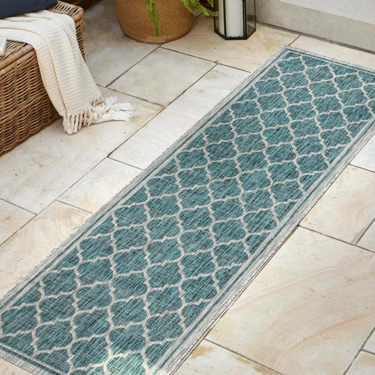 Trebol Moroccan Trellis Textured Weave Indoor/Outdoor Runner Rug - Tuesday Morning - Runner Rugs