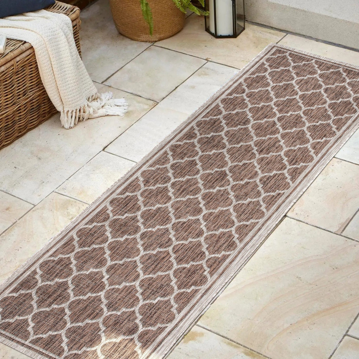 Trebol Moroccan Trellis Textured Weave Indoor/Outdoor Runner Rug - Tuesday Morning - Runner Rugs