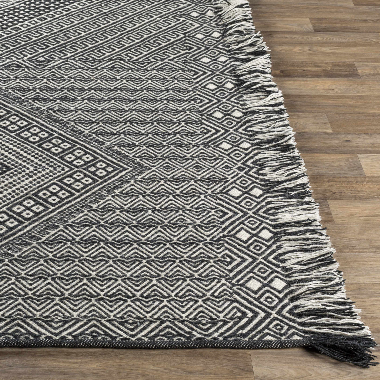Wundowie Black&Ivory Diamond Wool Rug - Clearance