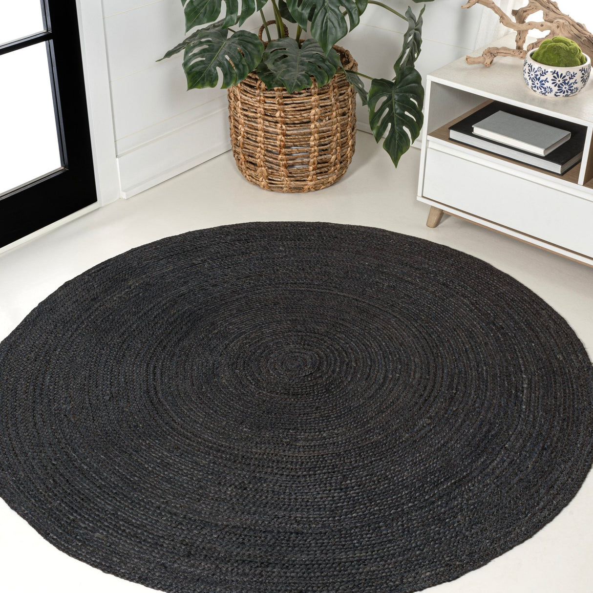 Zara Braided Coastal Cottage Round Area Rug - Tuesday Morning - Area Rugs
