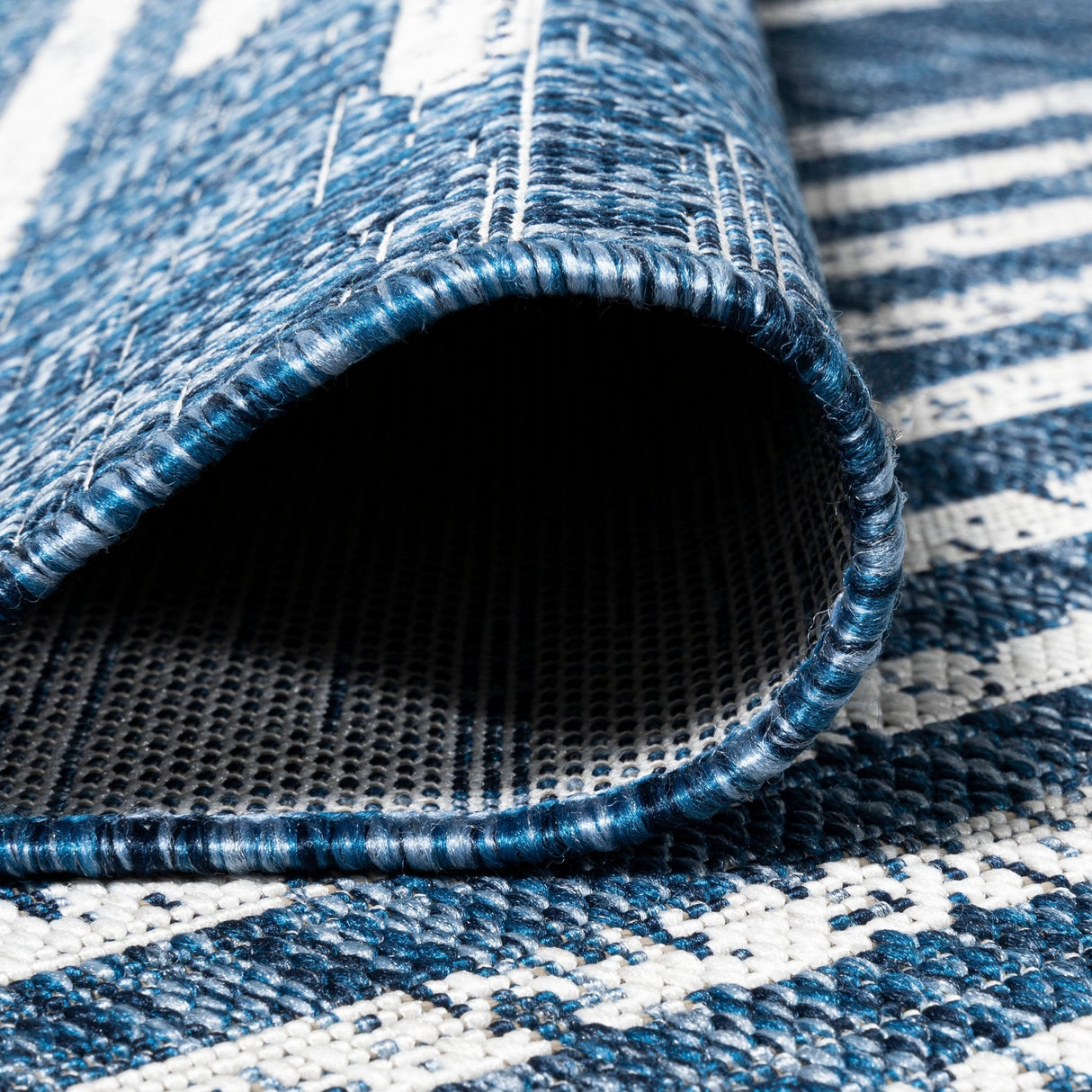 Zolak Berber Stripe Geometric Indoor/Outdoor Runner Rug - Tuesday Morning - Runner Rugs