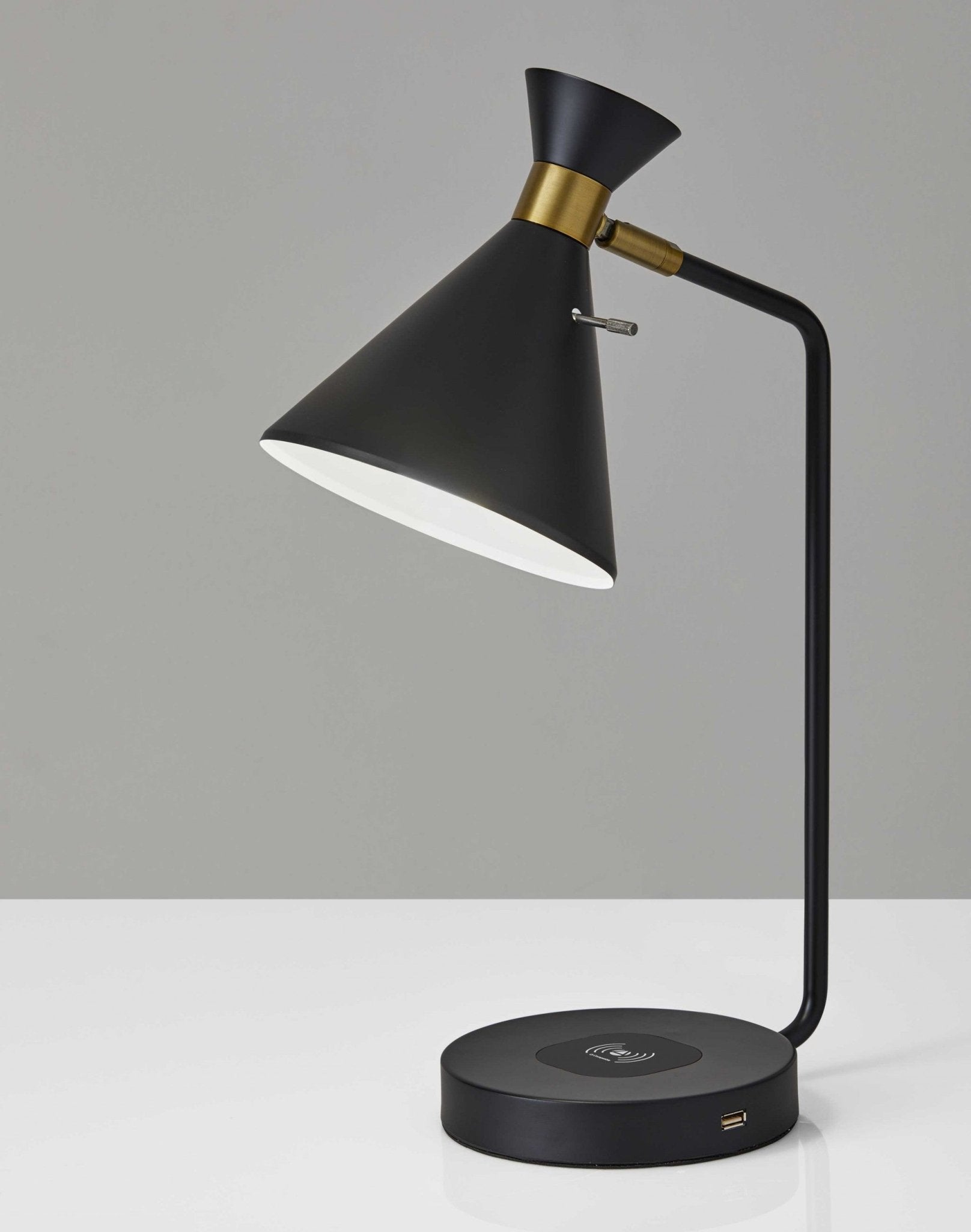 Asymmetrical-Diabolo-Black-Metal-Desk-Lamp-Table-Lamps