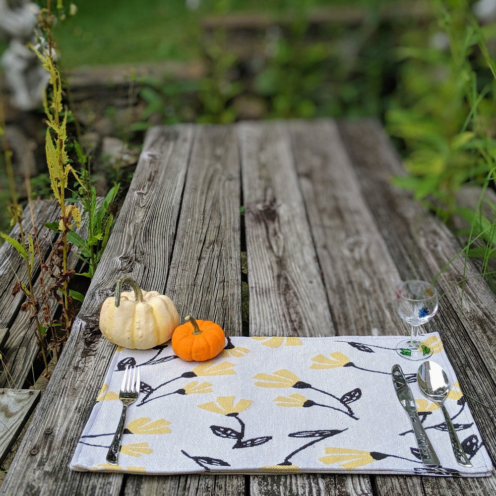 DaDa Bedding Set of 4-Pieces Sunshine Yellow Fleur Spring Tapestry Dining Table Placemats 13” x 19” (18112)