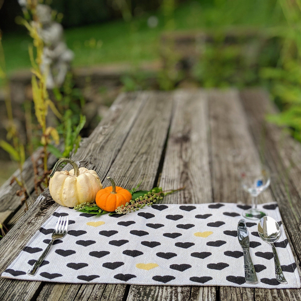 DaDa Bedding Set of 4-Pieces Valentine's day Yellow & Black Hearts Tapestry Dining Table Placemats 13” x 19” (18113)