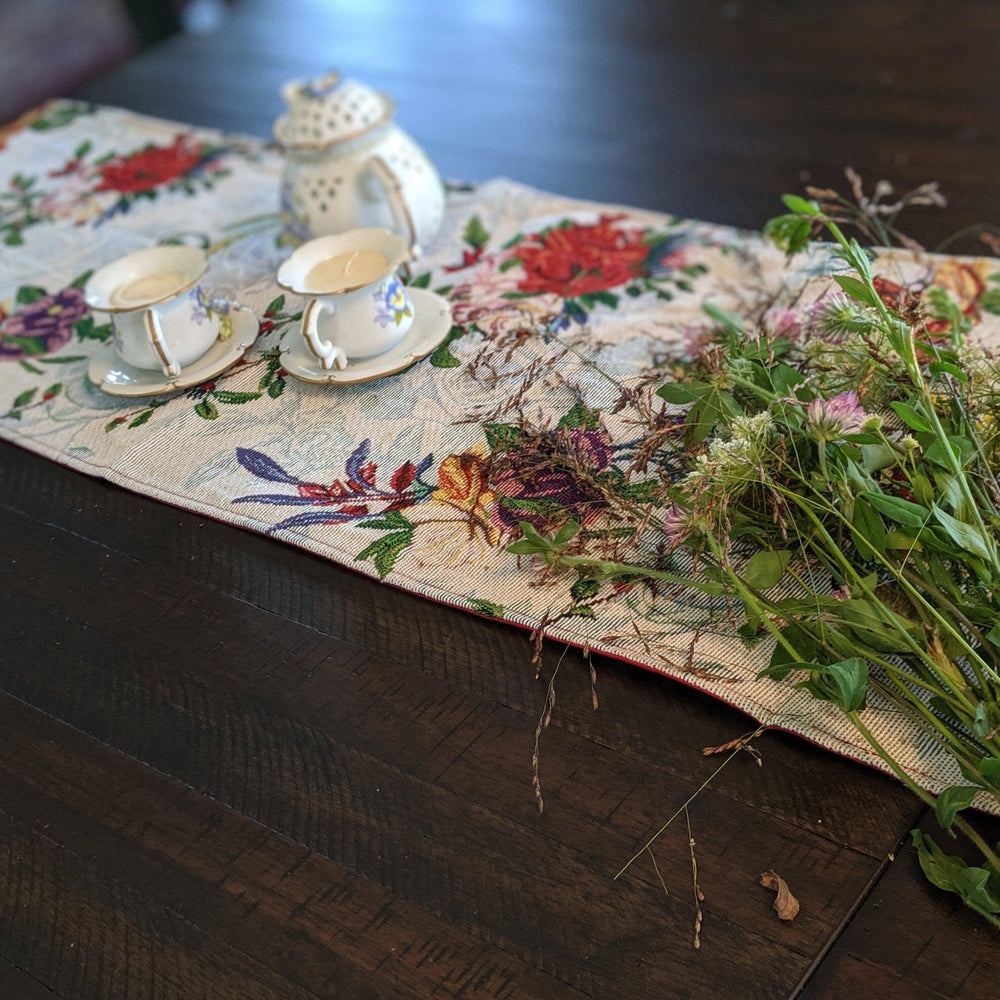 DaDa Bedding Floral Roses Tropical Paradise Birds Woven Tapestry Dining Table Runner (18116)