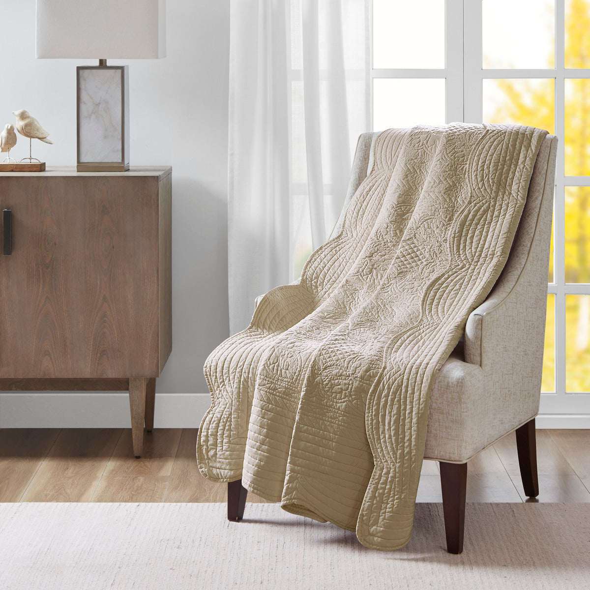 Oversized Quilted Throw with Scalloped Edges Khaki 60x72'