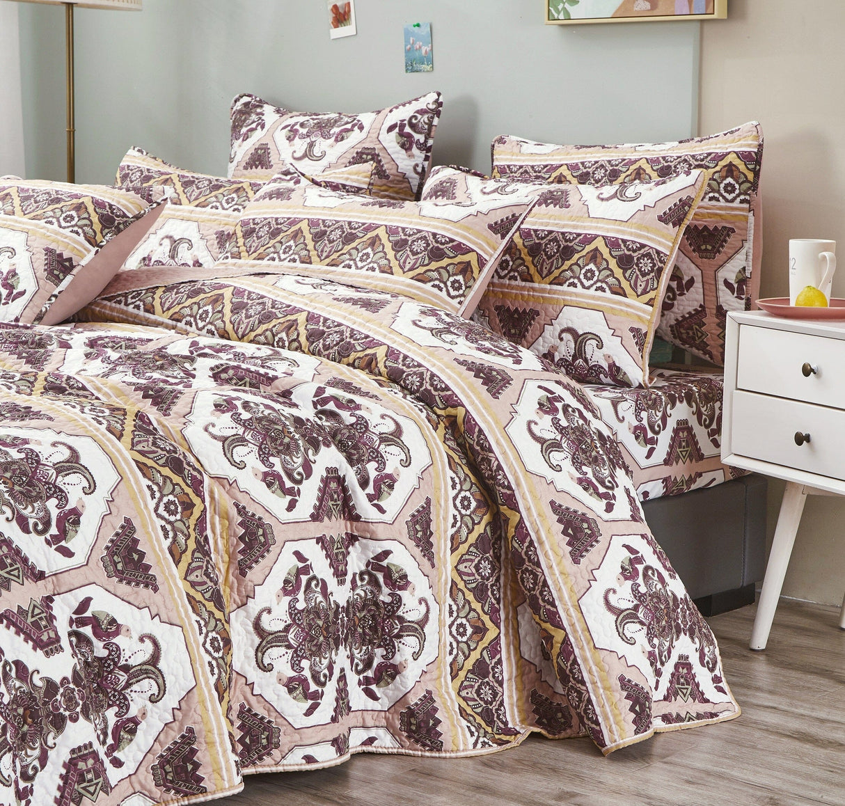 DaDa Bedding Majestic Oriental Kilim Bedspread - Royal Persian Traditional Design Intricate Ornate Ornament Print Coverlet w/ Shams