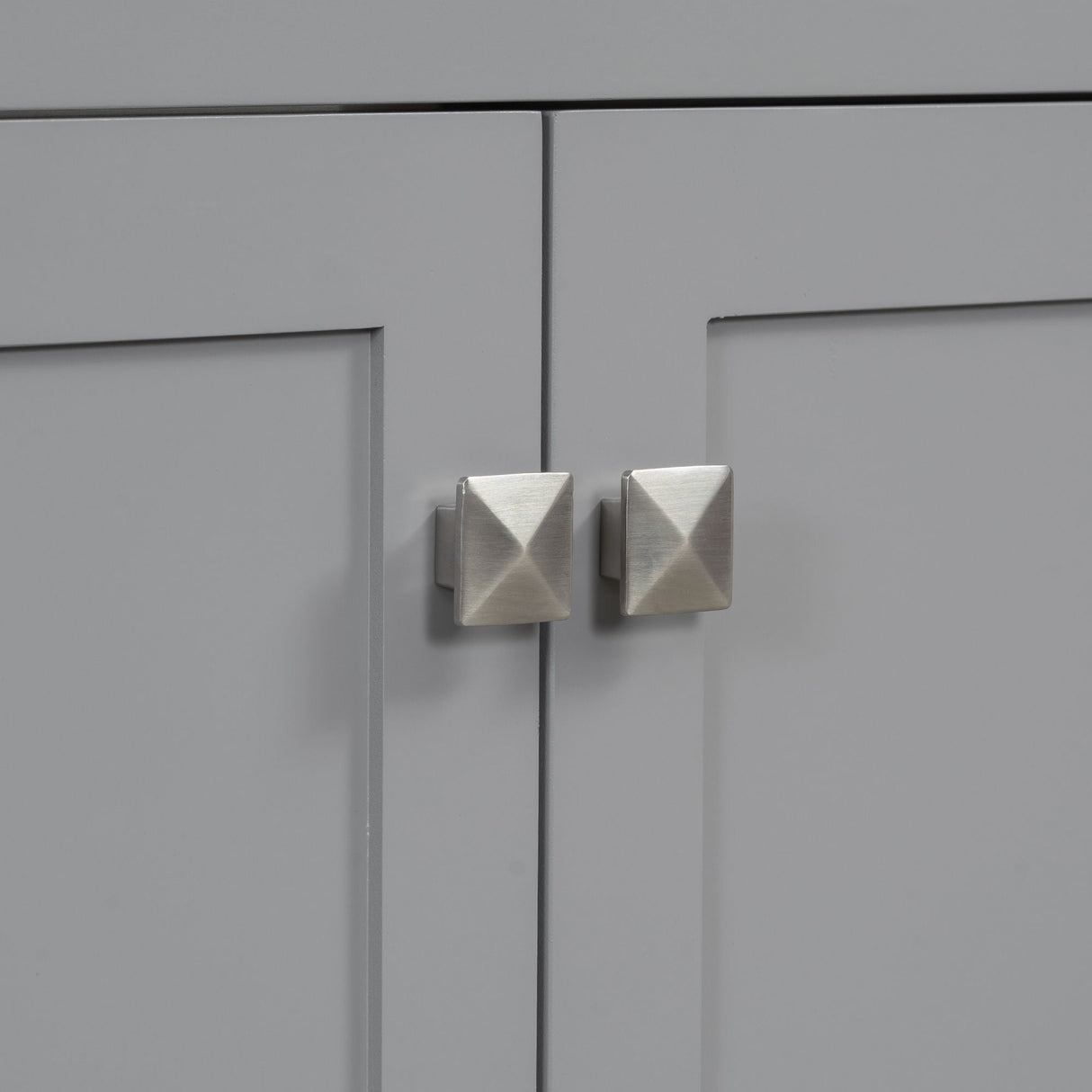 Bathroom Vanity With Ceramic Sink, Modern Single Bathroom Cabinet With 2 Doors And A Shelf, Soft Close Doors