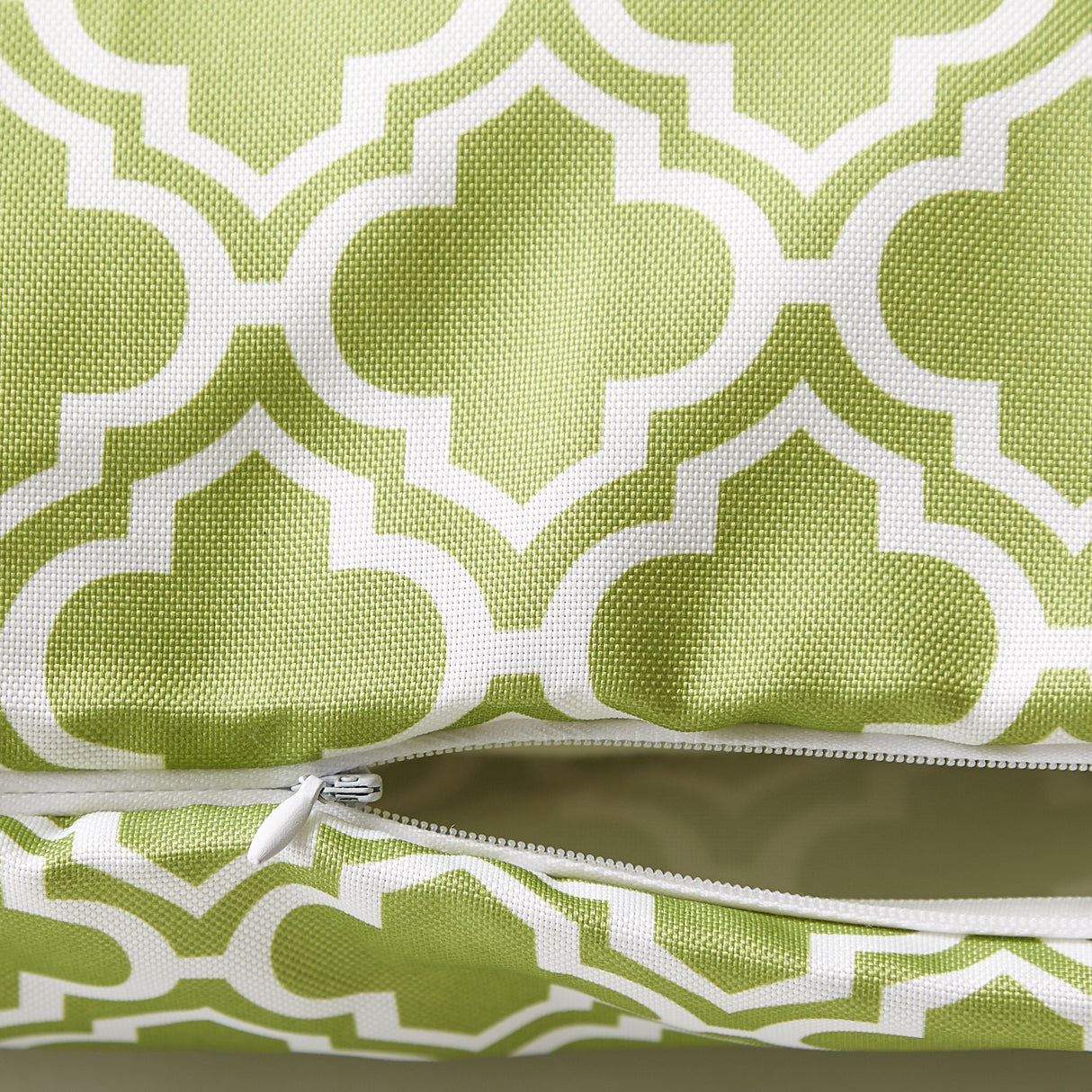 DII Outdoor Pillow Covers, 18x18", Set/2, Green Lattice