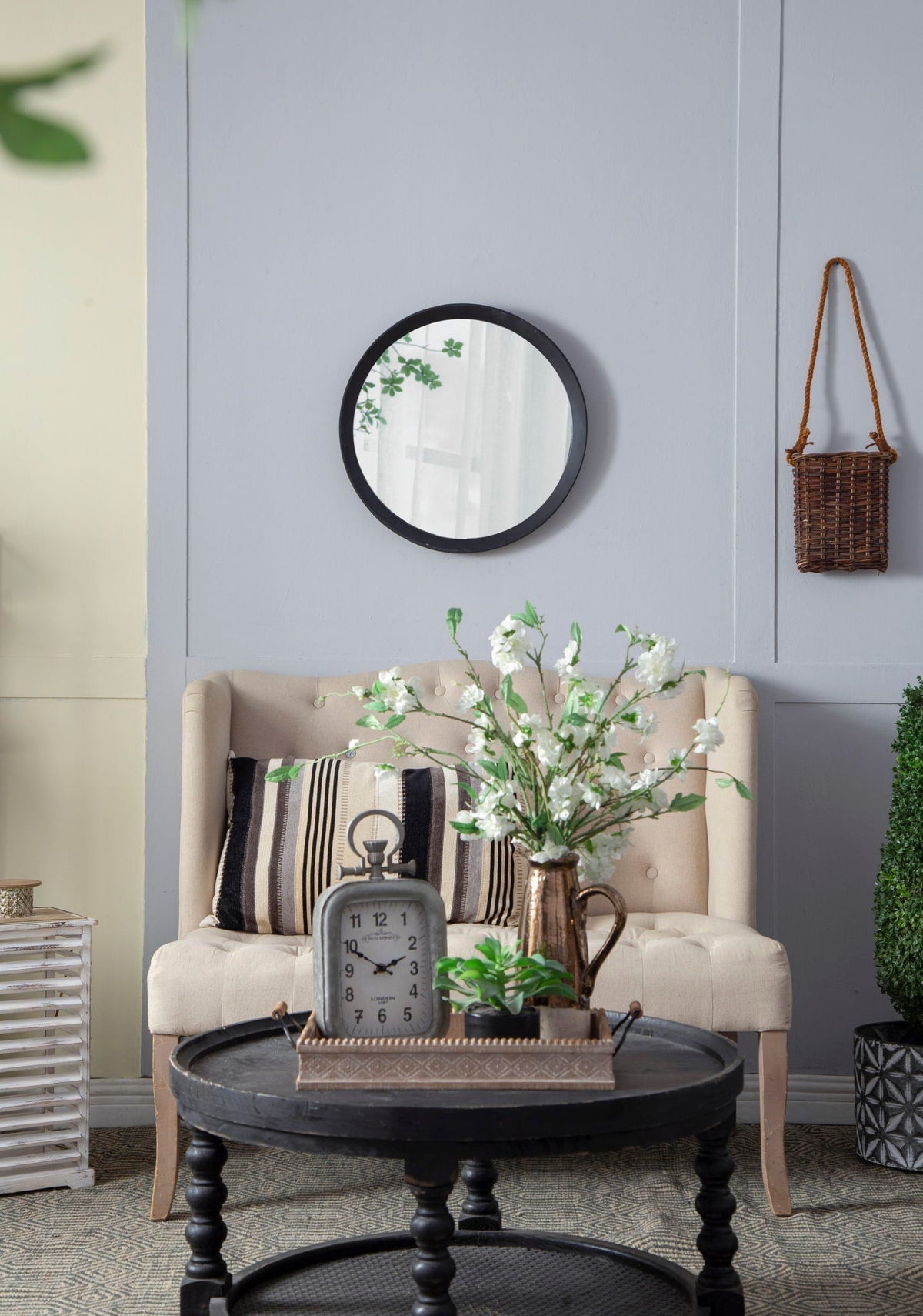 Transitional Decor Style Wall Mirror Decor With Frame For Bathroom