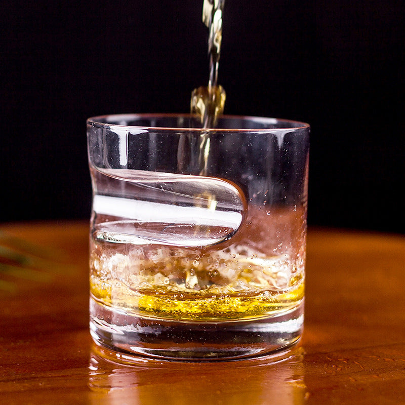 2-Pack Whiskey Glass with Built-in Cigar Rest and Cigar Cutter